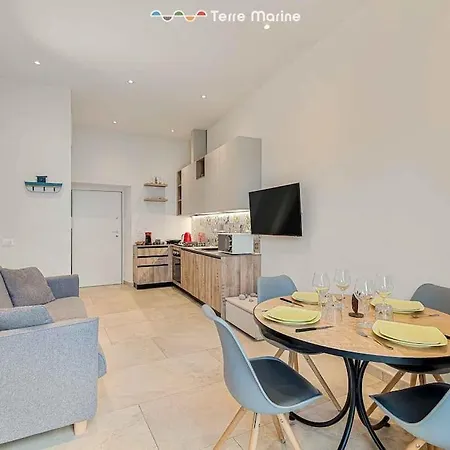 La Frida, Terre Marine 公寓 *